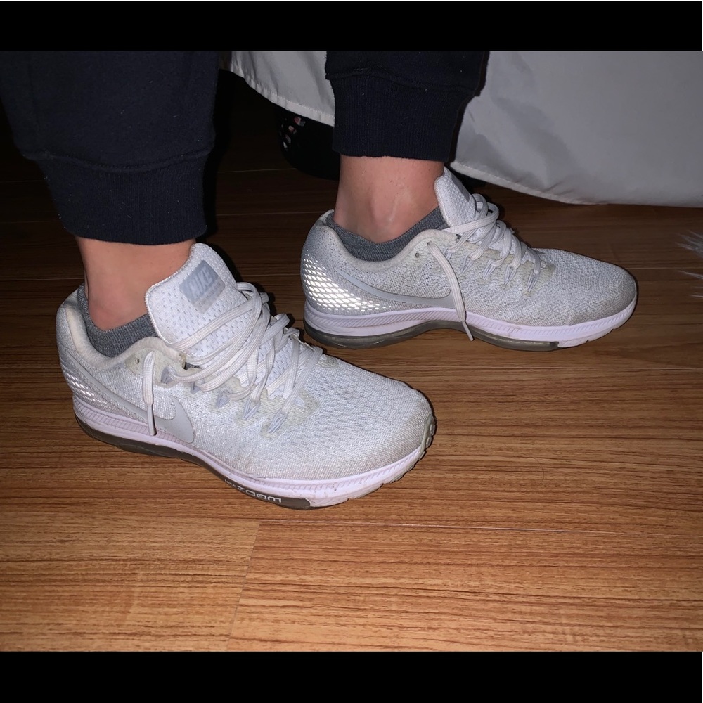 White nike sneakers